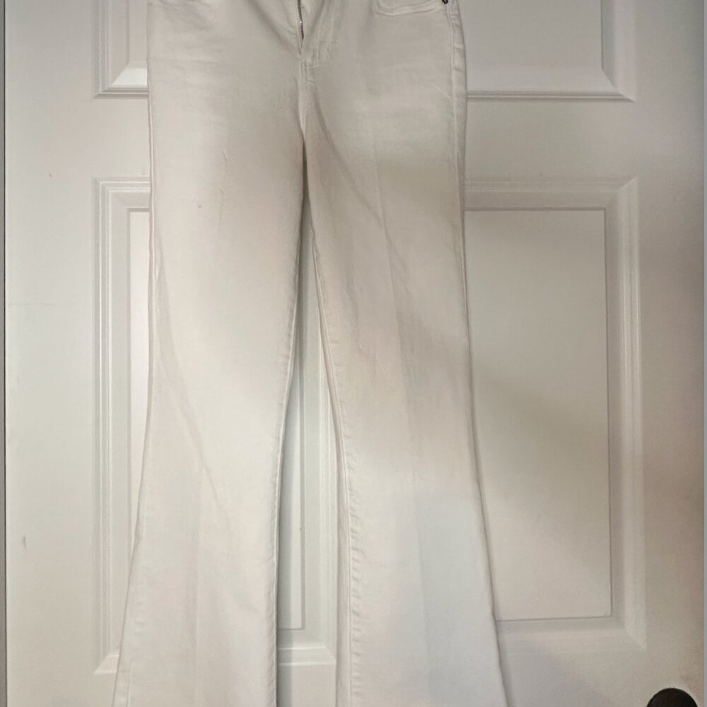 PAIGE High Rise Laurel Canyon Petite Bootcut Jeans – Crisp White, Size 26 (NWT)